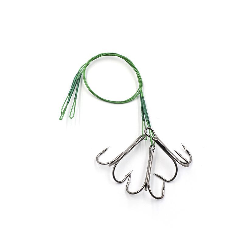 Поводок стальной NAMAZU Leader 1х7 Nylon Coated Green, d-0,39 мм, L-20 см, с тройным крючком 35647 Round Bent Treble № 2, test- 18 кг (уп. 3 шт.)