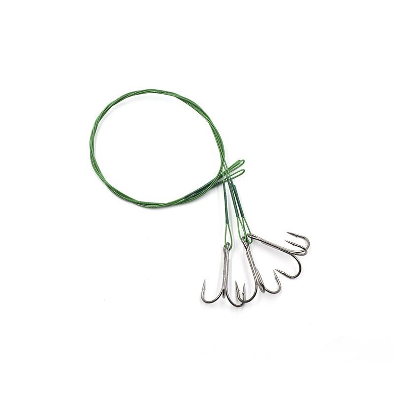 Поводок стальной NAMAZU Leader 1х7 Nylon Coated Green, d-0,42 мм, L-40 см, с тройным крючком 35647 Round Bent Treble № 2, test- 23 кг (уп. 3 шт.)