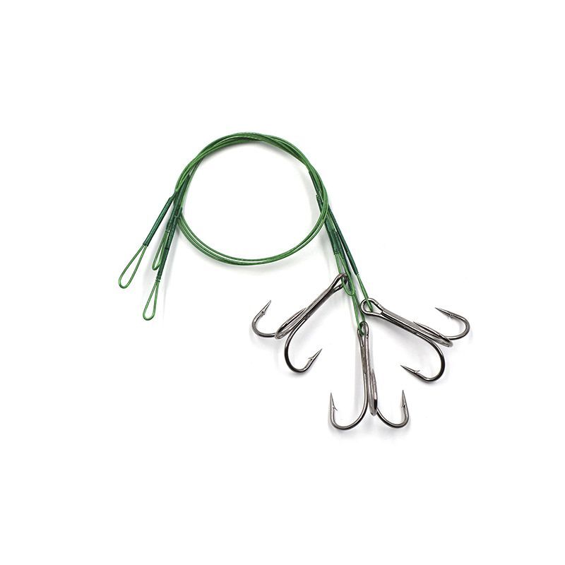 Поводок стальной NAMAZU Leader 1х7 Nylon Coated Green, d-0,33 мм, L-20 см, с тройным крючком 35647 Round Bent Treble № 4, test- 11 кг (уп. 3 шт.)