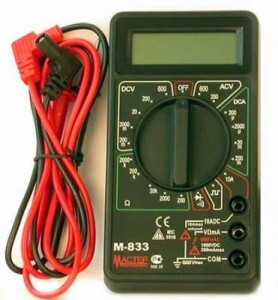 Мультиметр M833, AC(0.1V..600V) DC(0.1mV..600V/2mA..10A) R(0.1..2МОм), диод-тест, 2 изм.в сек